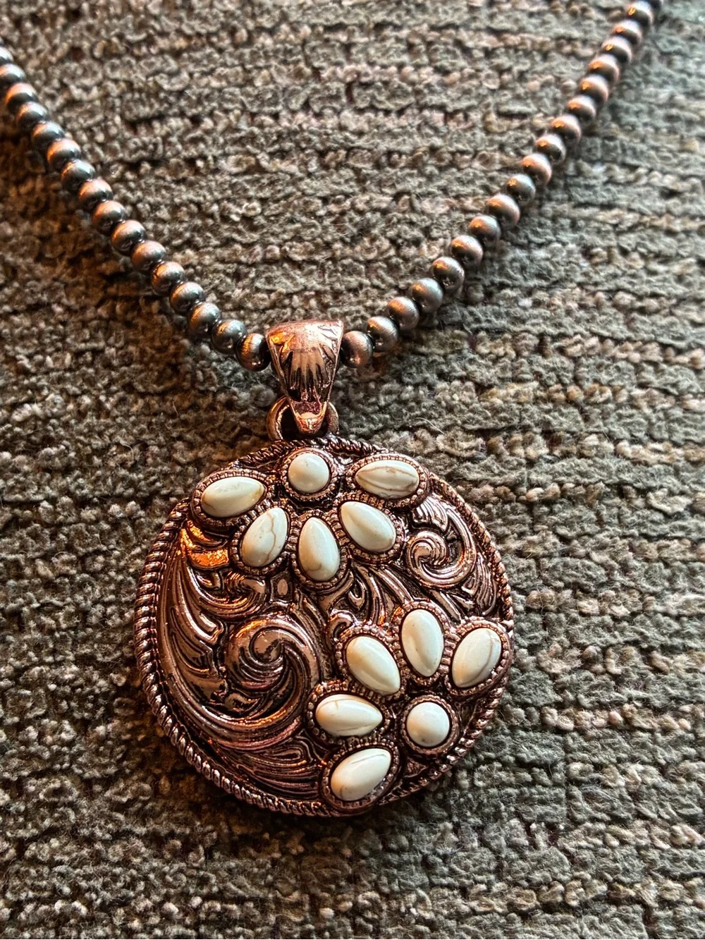 Floral Etched Pendant Necklace & Earrings Set - Cream Accents